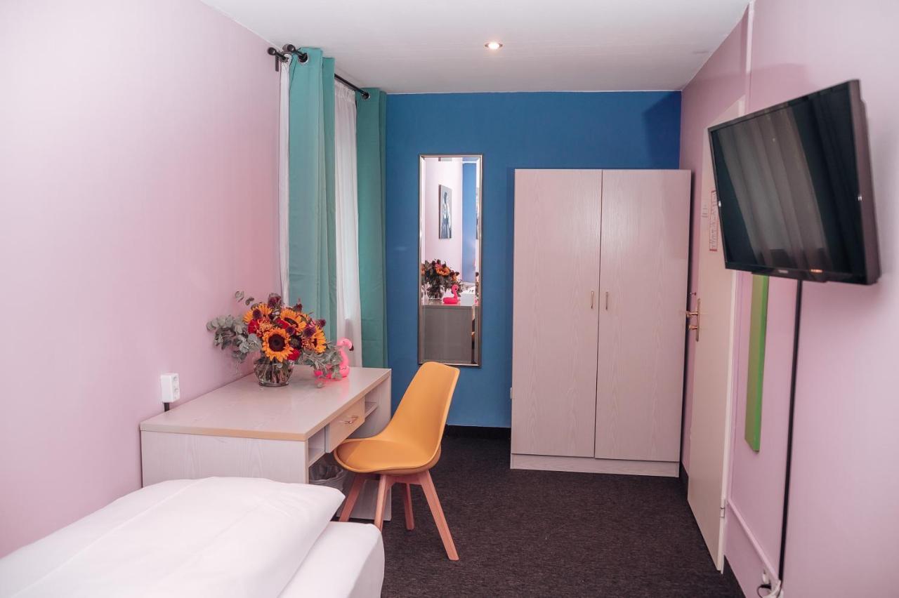 Smarthotel Flamingo Self Check-In Giessen Exterior foto